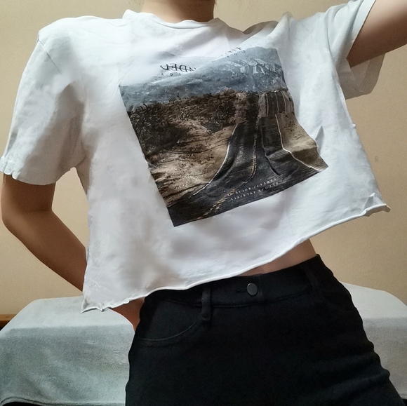 Crop Top - Picture 2 of 3